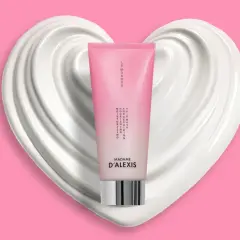 Le masque hydratant Madame D'Alexis, parfait pour savoir comment hydrater ses cheveux fins. Une texture onctueuse pour des cheveux doux.
