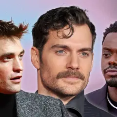 Trois hommes, trois styles de typer coiffure homme : décontracté, bouclé et court.