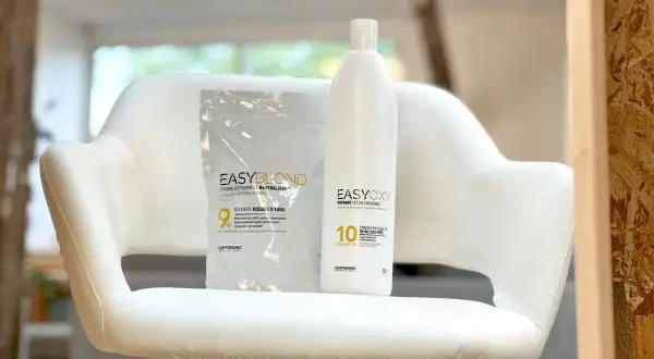 Produits de coloration : poudre décolorante et oxydant 10 volumes. Pour 60 ml de couleur, quel oxydant utiliser ?