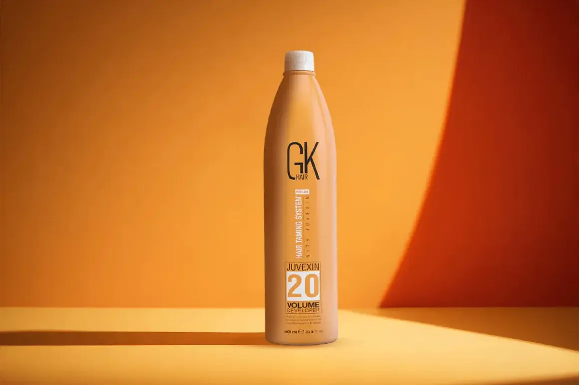 Flacon de GK Hair JUVEXIN 20 Volume Developer, idéal pour le dosage décoloration oxydant 20.