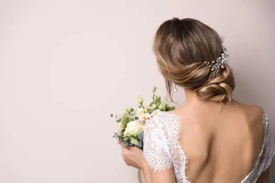 Coiffure bohème cheveux mi-longs - idées et conseils